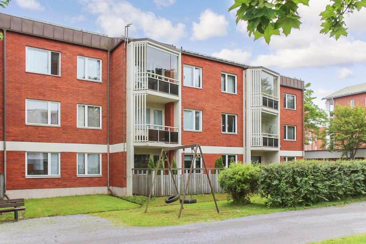 A Lovely One-Room Apartment Near The City Centre. Vaasa Exterior foto